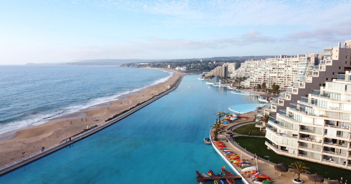 Algarrobo Chile home to the second largest swimming pool in the world